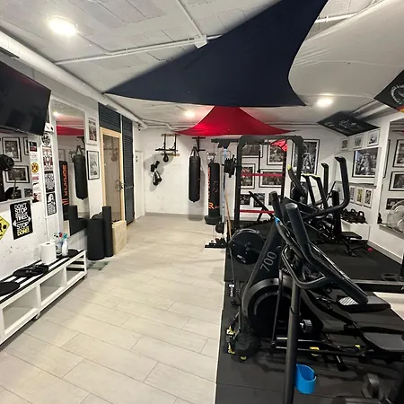 Edificio Gran8nerja *