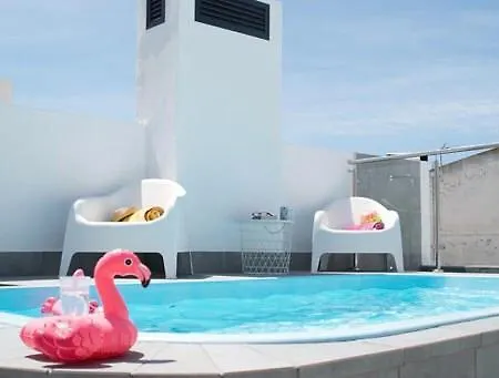 Edificio Gran8nerja Üdülőközpont *