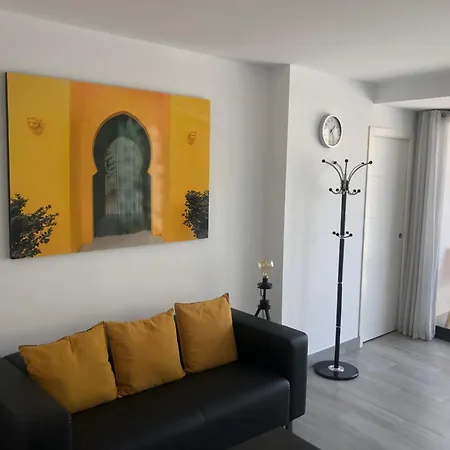 Edificio Gran8nerja Üdülőközpont