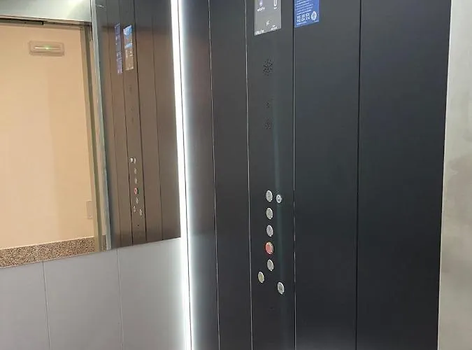 Edificio Gran8nerja *