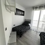 Edificio Gran8nerja Ośrodek wypoczynkowy *