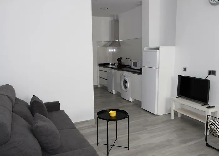 1 Gran8nerja * Nerja