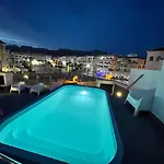 אתר נופש Edificio Gran8nerja *